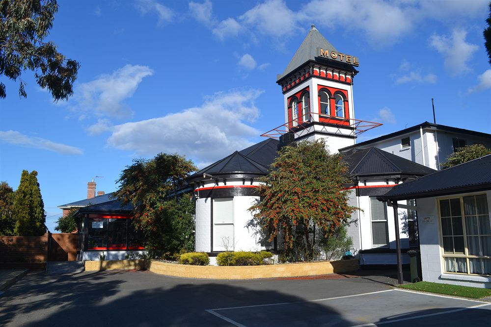 Hobart Tower Motel image 1